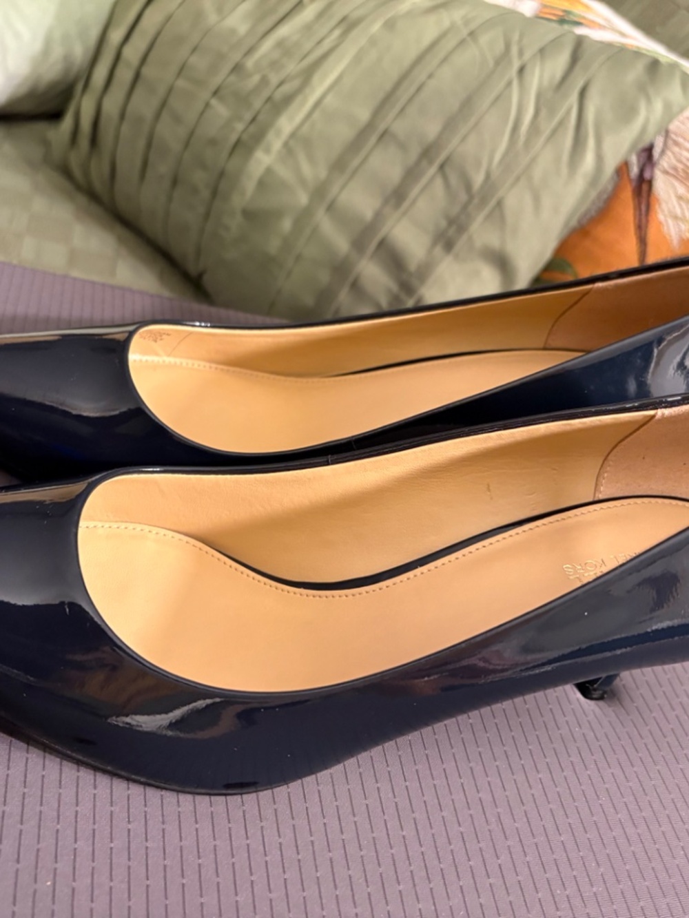 Michael Kors Shoes - Picture 2 of 9